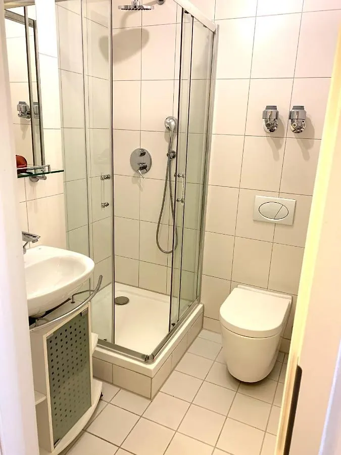 Apartmán Cozy Flat , Near University , Wifi&Free Parking Řezno