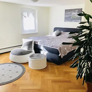 Holzgarten Řezno